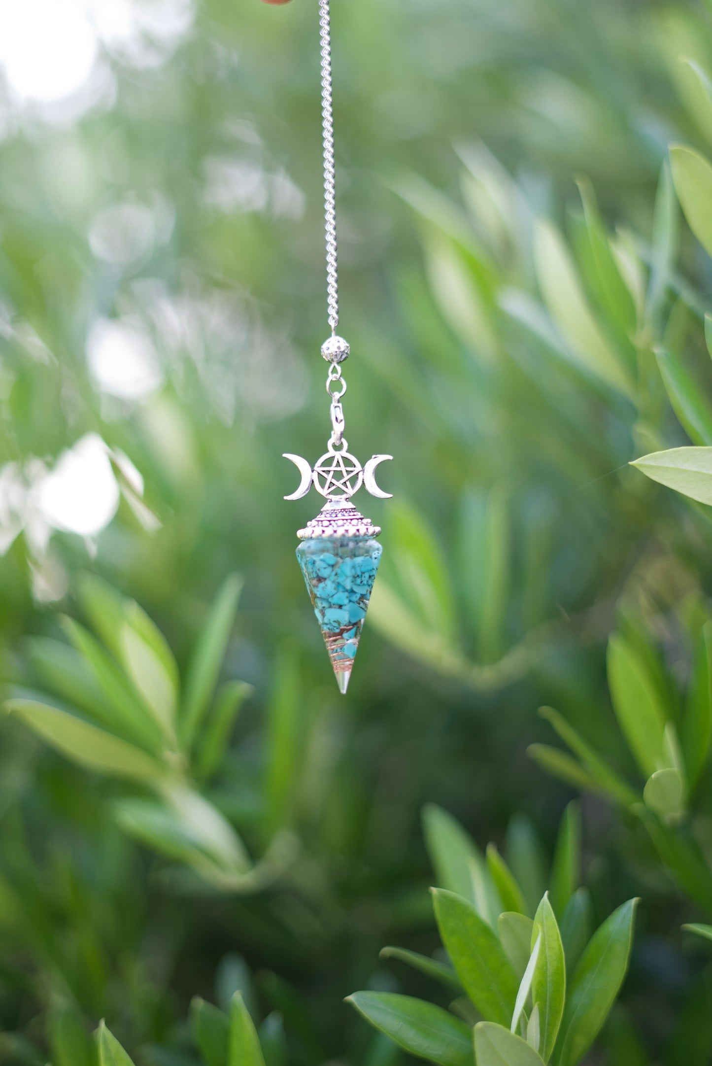 Pendule radiesthésie en Orgonite pierre Turquoise